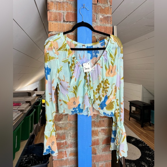 NWOT Free People of Paradise Top - Picture 2 of 6
